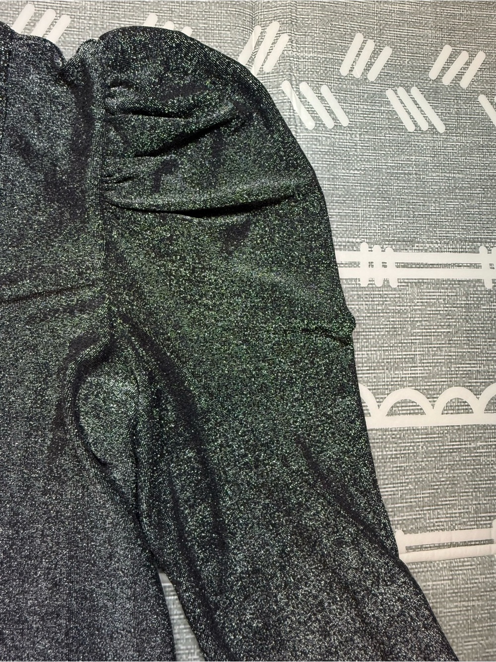 DKNY Metallic Shimmer Puff Sleeve Top - Picture 3 of 8